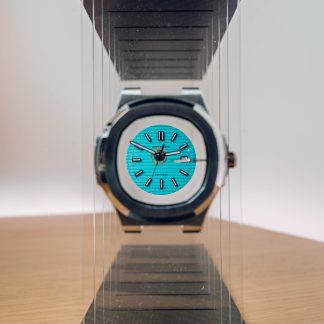 DT-02 Édition Tiffany, tableau montre déconstruite en acrylique, vue 1