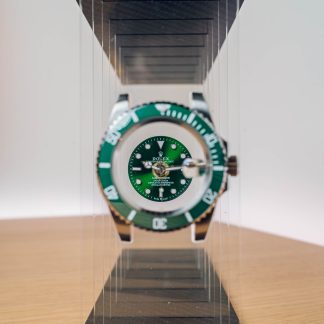 DT-04 Édition Hulk, tableau montre déconstruite en acrylique, vue 1