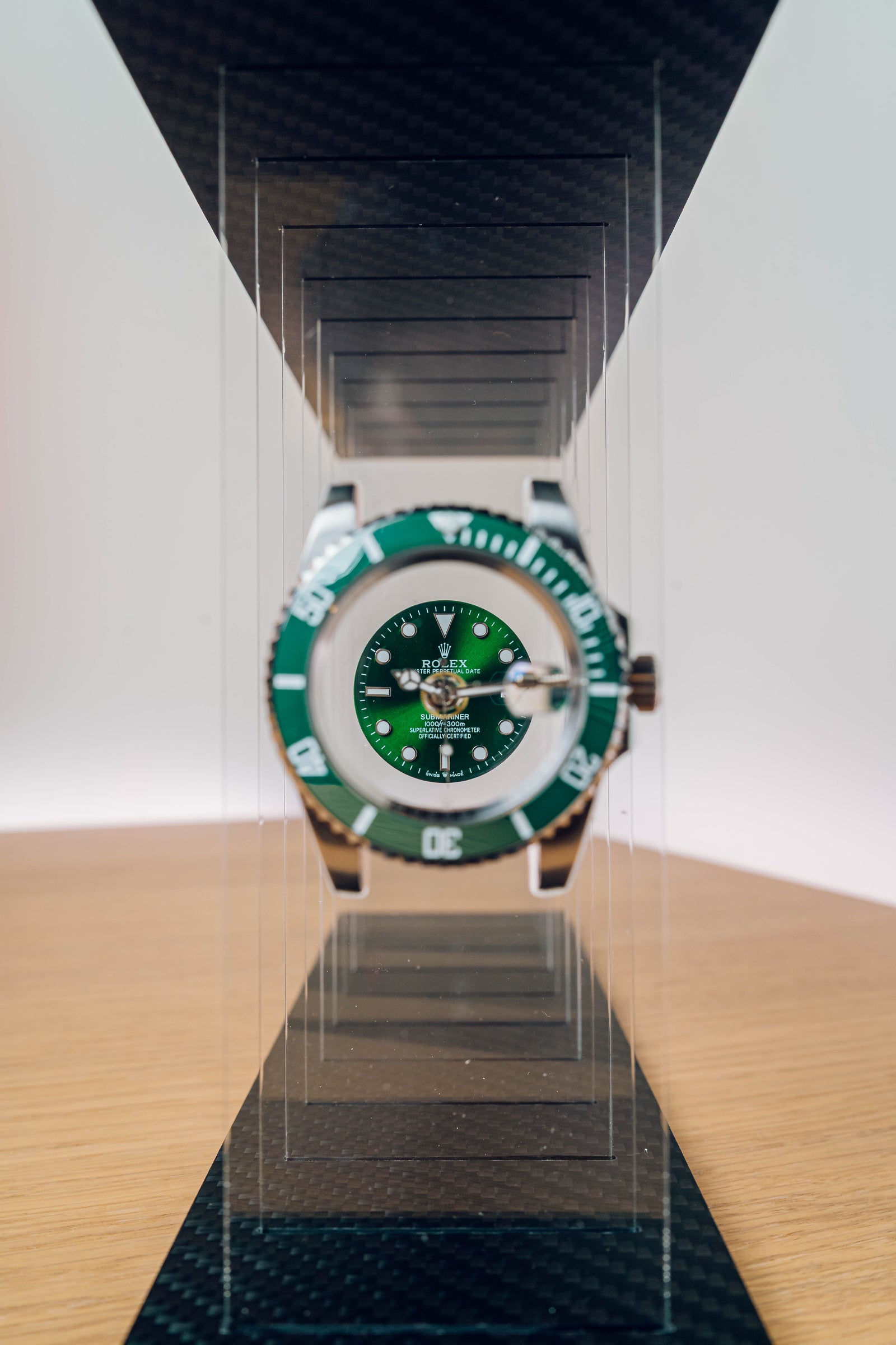 DT-04 Édition Hulk, tableau montre déconstruite en acrylique, vue 1